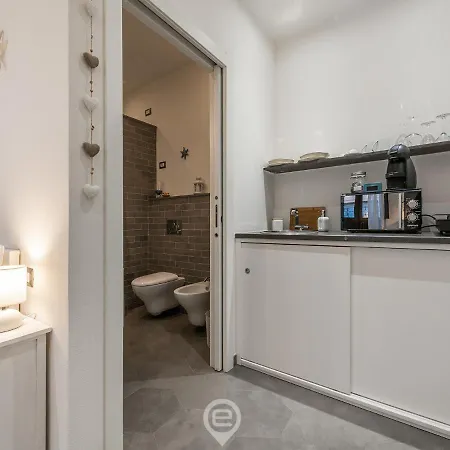 74 Apartment *